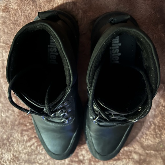 Kenneth Cole Unlisted, brand new out of the box lace up boots! Size 9, black! - Picture 2 of 6